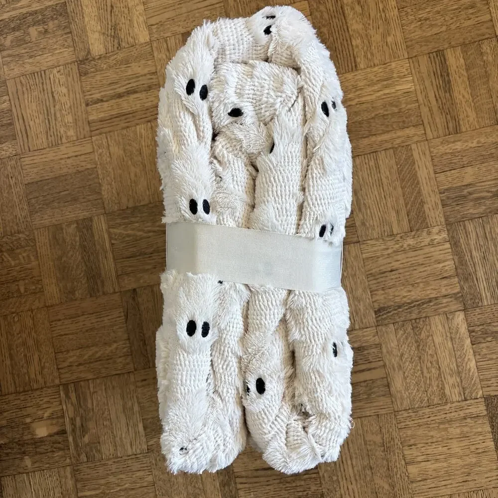 Costco Viral Halloween Ghost Embroidered Faux Fur Throw Blanket 60x70 NEW